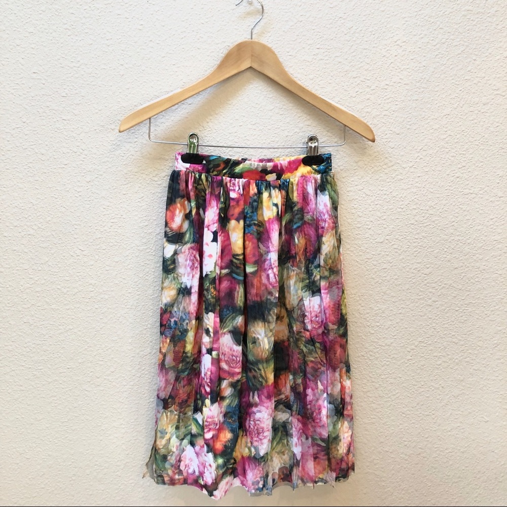 Nordstrom NWT Leith Mesh Overlay Floral Skirt